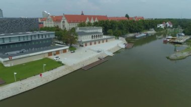 Polytechnic Boulevard River Odra Wroclaw Hava Manzaralı Polonya. Yüksek kalite 4k görüntü