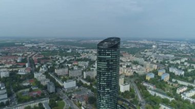 Güzel Panorama Gökyüzü Kulesi Wroclaw Hava Görüntüsü Polonya. Yüksek kalite 4k görüntü