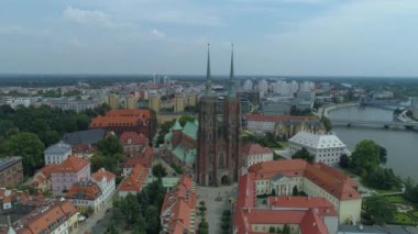 Güzel Katedral Ostrow Tumski Wroclaw Hava Manzaralı Polonya. Yüksek kalite 4k görüntü