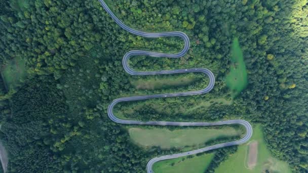 Beautiful Serpentine Road Mountain Bieszczady Sanok Vista Aérea Polonia Imágenes — Vídeos de Stock
