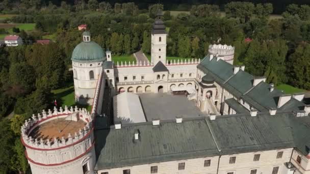 Belo Castelo Krasiczyn Vista Aérea Polônia Imagens Alta Qualidade — Vídeo de Stock