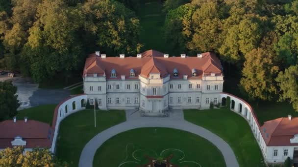 美丽的风景宫纳洛尔空中观景波兰 高质量的4K镜头 — 图库视频影像