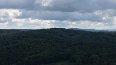 Güzel Kartal Gökyüzü Krasiczyn Hava Görüntüsü Polonya. Yüksek kalite 4k görüntü