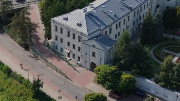 Прекрасное Бенедиктинское Аббатство Przemysl Aerial View Poland Высококачественные Кадры — стоковое видео