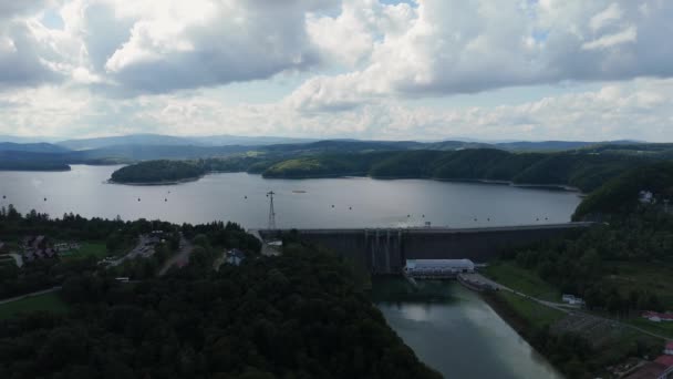 Bela Paisagem Dam Lake Solina Montanhas Bieszczady Vista Aérea Polónia — Vídeo de Stock