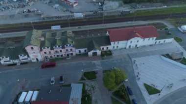 Güzel tren istasyonu Krosno Aerial View Poland. Yüksek kalite 4k görüntü