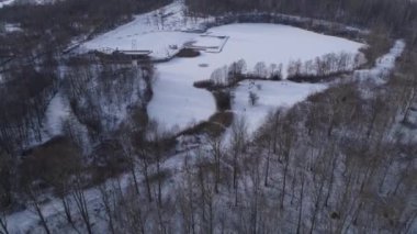 Güzel Panorama Donmuş Göl Czestochowa Hava Görüntüsü Polonya. Yüksek kalite 4k görüntü