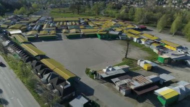 Panorama Alışveriş Merkezi Pazar Meydanı Krosno Hava Görüntüsü Polonya. Yüksek kalite 4k görüntü