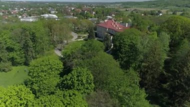 Prensler Sarayı Parkı Sanguszkow Tarnow Hava Manzaralı Polonya. Yüksek kalite 4k görüntü