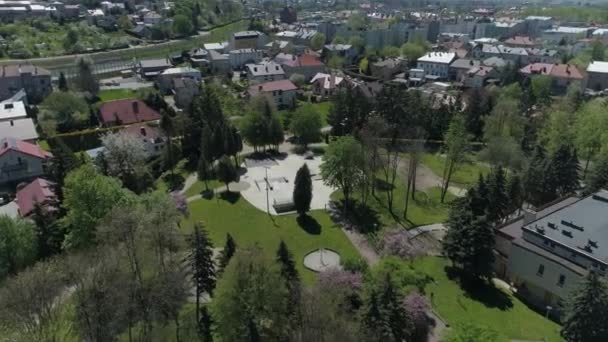 Krásné Skatepark Hřiště Jaslo Aerial View Polsko Vysoce Kvalitní Záběry — Stock video