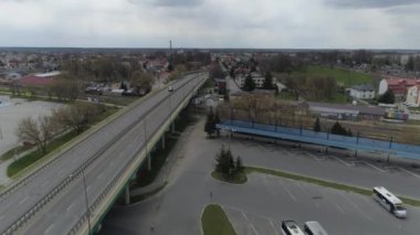 Güzel Viaduct Mielec Hava Görüntüsü Polonya. Yüksek kalite 4k görüntü