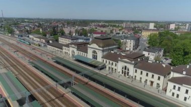 Güzel Tren İstasyonu Tarnow Hava Manzaralı Polonya. Yüksek kalite 4k görüntü