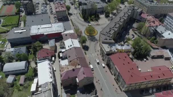 Downtown Roundabout Jaslo Aerial View Puola Laadukas Kuvamateriaalia — kuvapankkivideo