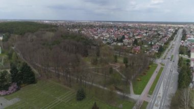 Güzel Panorama Ormanı Mielec Havacılık Konutları Polonya. Yüksek kalite 4k görüntü