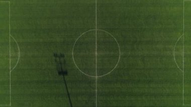 Top Down Futbol Sahası Tarnow Hava Görüntüsü Polonya. Yüksek kalite 4k görüntü