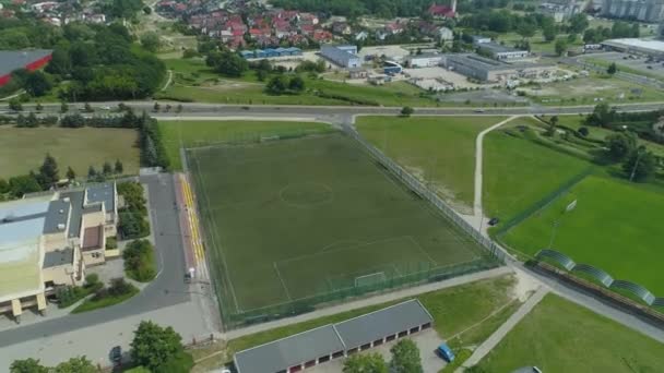 Fußballplatz Belchatow Luftaufnahme Polen Hochwertiges Filmmaterial — Stockvideo