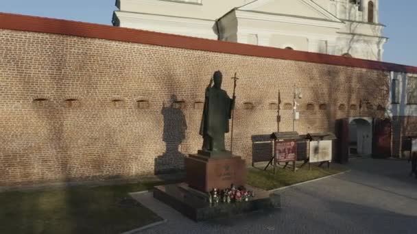 Pomnik Jana Pawła Klasztor Lezajsk Widok Lotu Ptaka Polska Wysokiej — Wideo stockowe