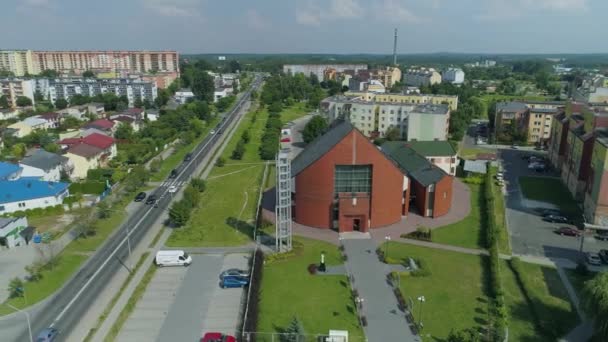 Schöne Kirche Przytorze Belchatow Luftaufnahme Polen Hochwertiges Filmmaterial — Stockvideo