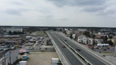Güzel Viyadük Stalowa Wola Hava Manzaralı Polonya. Yüksek kalite 4k görüntü