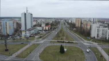 Şehir merkezindeki Panorama kavşağı Stalowa Wola Havacılık Görünümü Polonya. Yüksek kalite 4k görüntü