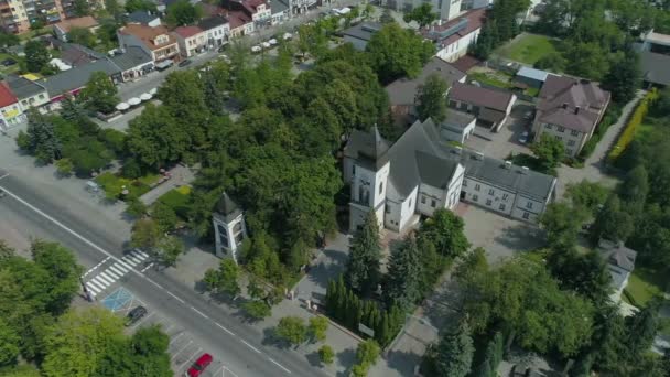 Igreja Bonita Downtown Belchatow Vista Aérea Polónia Imagens Alta Qualidade — Vídeo de Stock