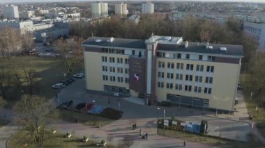 Şehir merkezindeki güzel konsey Swidnik Hava Manzarası Polonya. Yüksek kalite 4k görüntü