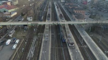 . Güzel Tren İstasyonu Bielsko Biala Havadan Görünüm Polonya. Yüksek kalite 4k görüntü