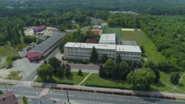 Schöne Schule Belchatow Luftaufnahme Polen Hochwertiges Filmmaterial — Stockvideo