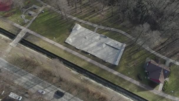 Prachtige Boulevards River Skatepark Bielsko Biala Aerial View Polen Hoge — Stockvideo