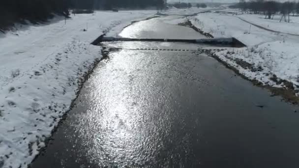 Indah Sungai Dam Salju Nowy Targ Pemandangan Udara Polandia Rekaman — Stok Video