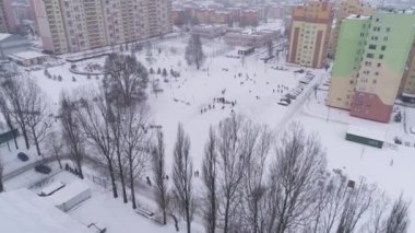 Oyun parkı Kış Eğlencesi Dolnoslaskie Belchatow Hava Görüntüsü Polonya. Yüksek kalite 4k görüntü