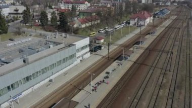 Güzel tren istasyonu Jaroslaw Havacılık Görünümü Polonya. Yüksek kalite 4k görüntü