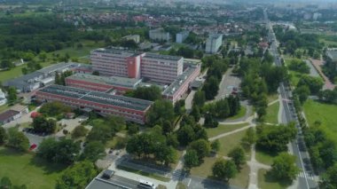 Güzel Hastane Belchatow Hava Manzarası Polonya. Yüksek kalite 4k görüntü