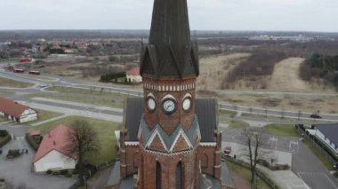 Güzel Kilise Pazarı Meydanı Rozwadow Stalowa Wola Hava Manzarası Polonya. Yüksek kalite 4k görüntü