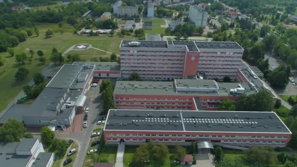 Krásná Nemocnice Belchatow Aerial View Polsko Vysoce Kvalitní Záběry — Stock video