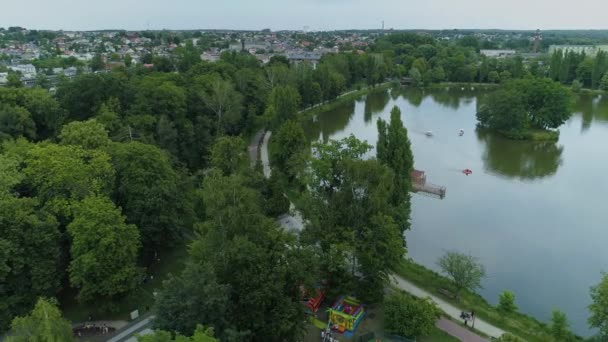 Krásný Molo Park Pond Zgierz Aerial View Polsko Vysoce Kvalitní — Stock video