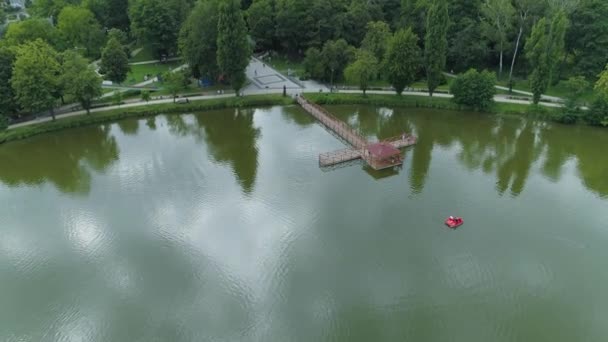 Krásný Molo Pond Zgierz Aerial View Polsko Vysoce Kvalitní Záběry — Stock video