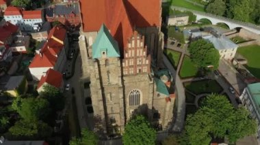 Güzel kilise Strzegom Hava Manzarası Polonya. Yüksek kalite 4k görüntü