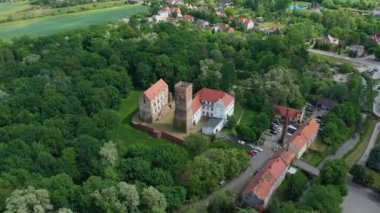 Castle Park Prochowice Hava Manzaralı Polonya. Yüksek kalite 4k görüntü