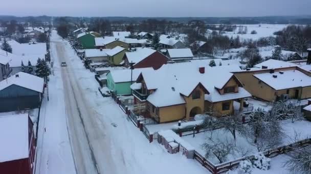 Beautiful Winter Road Houses Skorkowice Vista Aérea Polonia Imágenes Alta — Vídeos de Stock