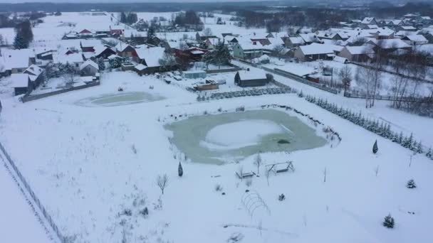 Frozen Pond Skorkowice Aerial View Poland Vysoce Kvalitní Záběry — Stock video