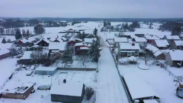 Indah Winter Road Skorkowice Pemandangan Udara Polandia Rekaman Berkualitas Tinggi — Stok Video
