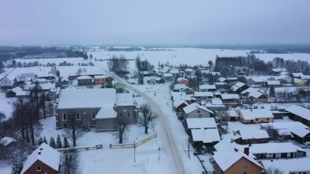 Panorama Church Winter Skorkowice Aerial View Polonia Înregistrare Înaltă Calitate — Videoclip de stoc