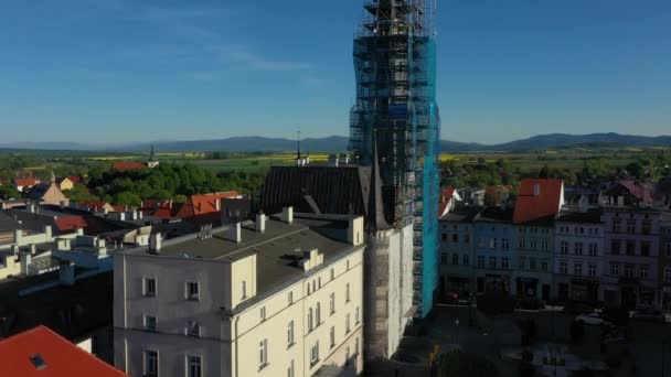 美丽的古城塔Zabkowice Slaskie Aerial View Poland 高质量的4K镜头 — 图库视频影像