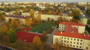 Oyun parkı Bielany Varşova Hava Görüntüsü Polonya. Yüksek kalite 4k görüntü