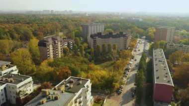 Güzel konutlar, Wrzeciono Varşova Hava Manzarası Polonya. Yüksek kalite 4k görüntü