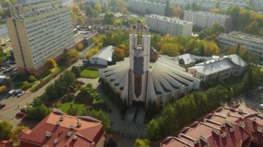 Güzel kilise Wrzeciono Varşova Hava Manzarası Polonya. Yüksek kalite 4k görüntü