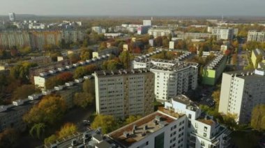 Güzel konutlar, Wrzeciono Varşova Hava Manzarası Polonya. Yüksek kalite 4k görüntü