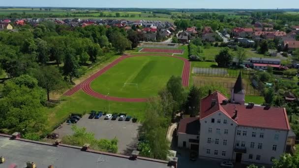 Футбольное Поле Strzelin Aerial View Польша Высококачественные Кадры — стоковое видео