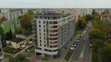 Güzel konutlar, Wrzeciono Varşova Hava Manzarası Polonya. Yüksek kalite 4k görüntü